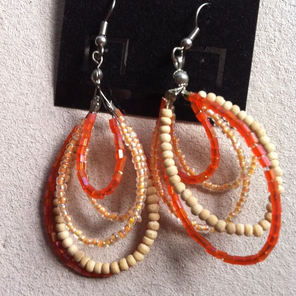 💰Fashion Design Orange Beads Drop Earrings - Picture 3 of 4