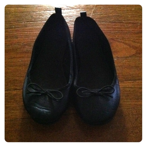 ❌SOLD❌   GIRLS black flats