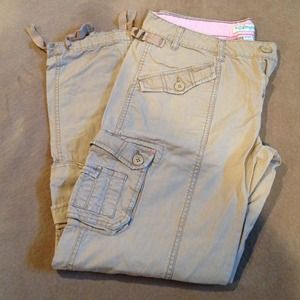 Aeropostale cargo pants! Great shape!