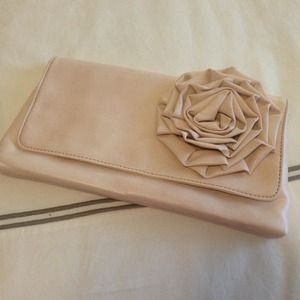 Chinese Laundry pale pink clutch