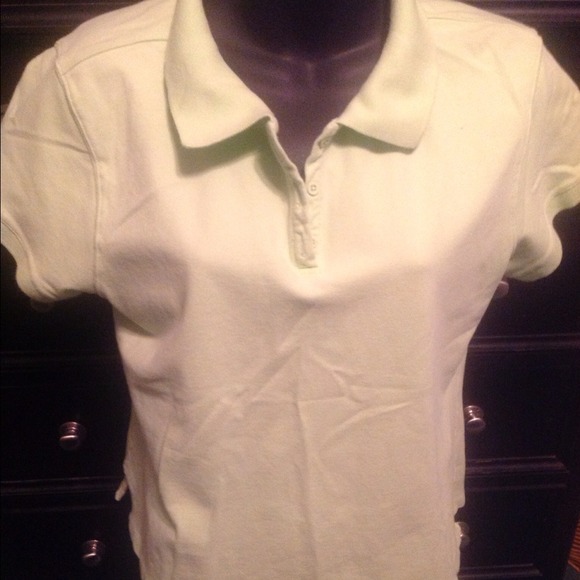 Women's golf shirt