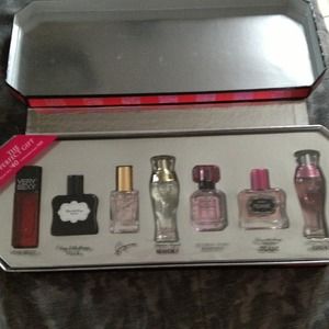 Vectoria secret perfume gift set
