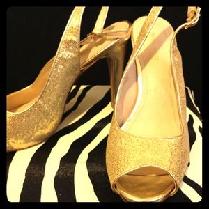 Brand New Gold Nine West Sling Back Heels