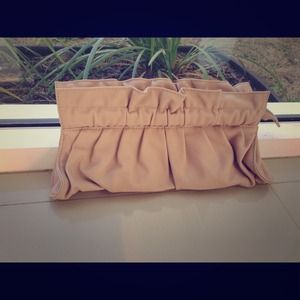 ***SOLD to Wyogirl2*** Express Nude Clutch