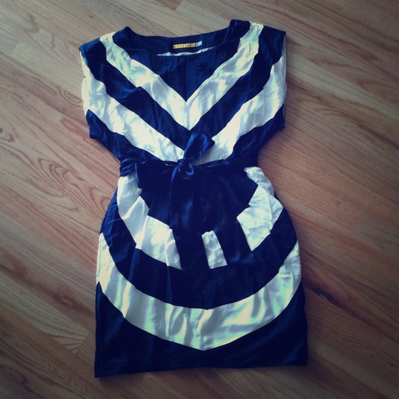 Alice and Olivia chevron-striped silk dress