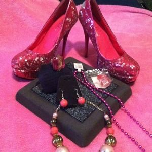 Pink Sparkly heels ❤15.00