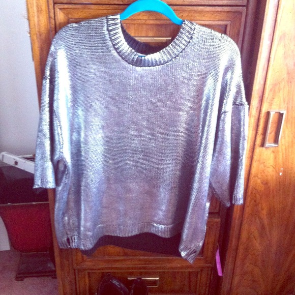 ❤Silver shiny short sleeve sweater