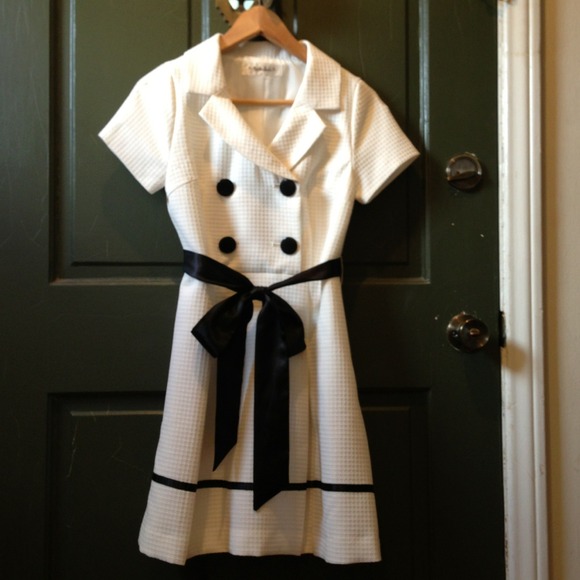 White Dress w Black Satin Bow Belt from Japan
