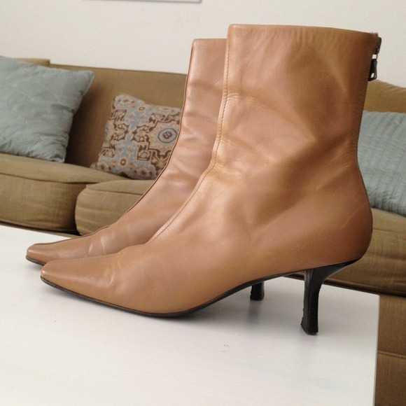 ❌SOLD❌ Prada Camel Boots Size 36