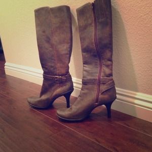 Gianni Bini distressed brown over calf boots Cute!