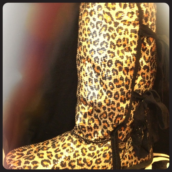 Cheetah print sequined boot