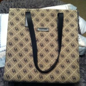 Authentic Dooney & Bourke Purse