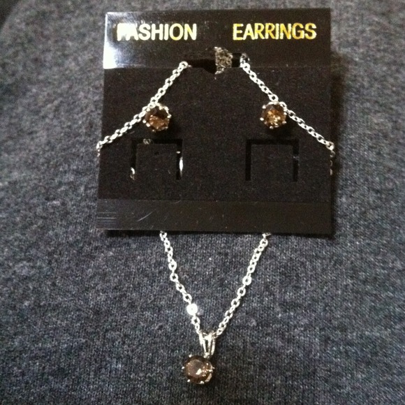 💰Fashion Design Silver/Amber Necklace/Earring Set - Picture 2 of 4