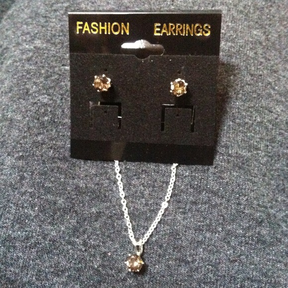 💰Fashion Design Silver/Amber Necklace/Earring Set - Picture 3 of 4