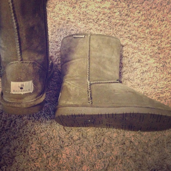 ❌hold! ❌Bearpaw boots!