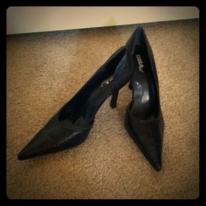 Dark blue Diba pumps