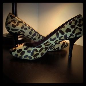 Vince Camuto - size 10 - worn once