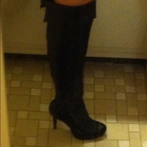 Shoes - Black boots NEW Over Knee or Under w/zipper sz 8