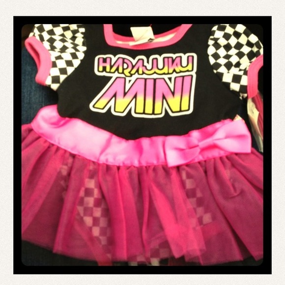 LISTING RESERVED $40