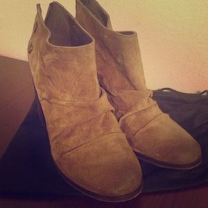 Boutique 9 boots! Size 9!