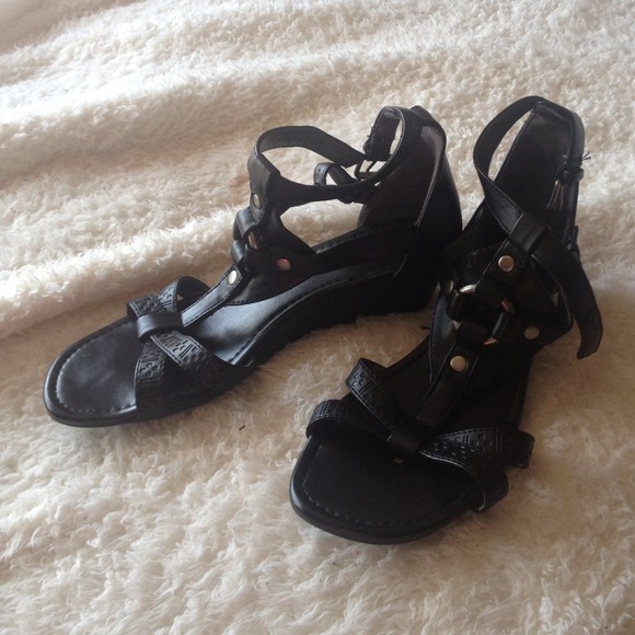 Black gladiator sandals