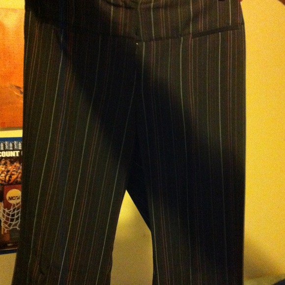 Slack suit!! Flirty and unforgettable ! - Picture 3 of 4