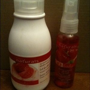 PRICE FIRM 2pc Naturals Strawberry & Guava set