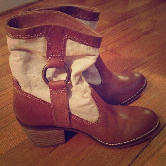 Lucky brand cowboy boots