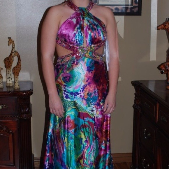 Multi-colored formal dress. - Picture 1 of 4