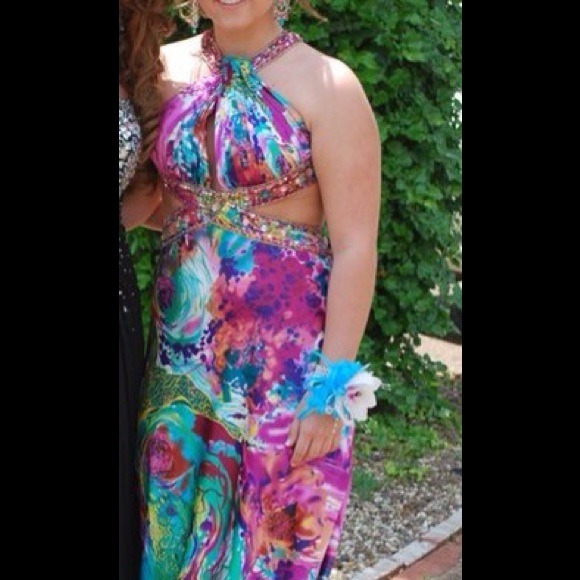 Multi-colored formal dress. - Picture 3 of 4