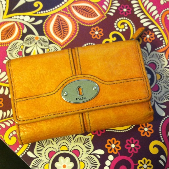Fossil wallet