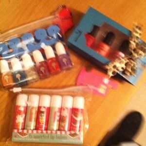 Cute lil nail polishes n chap sticks