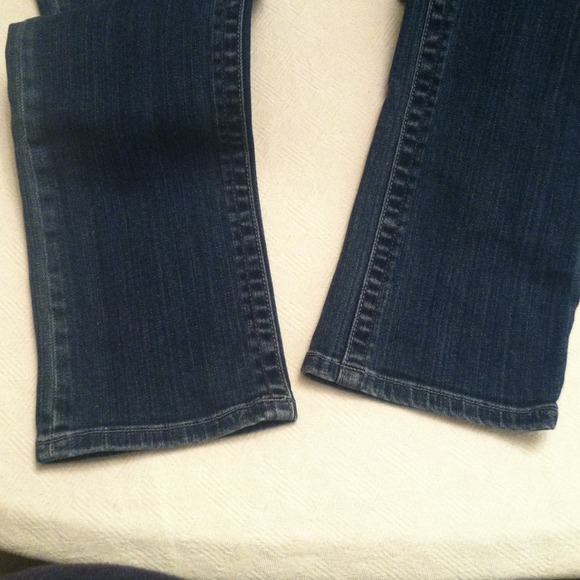✋SOLD✋ - Picture 2 of 3