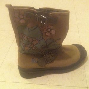 Roxy rain boots