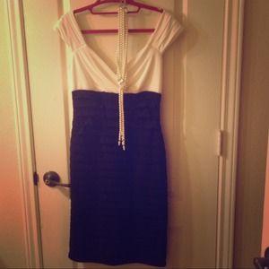 Knee length Dress! Great shape! Off shoulders!