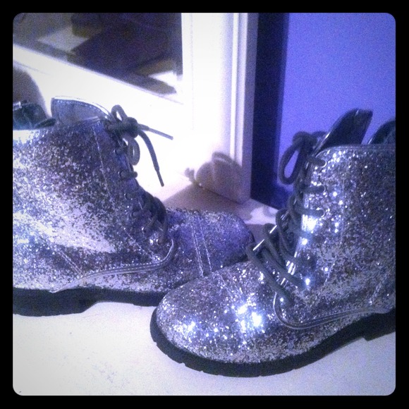 Boots - Glittery boots
