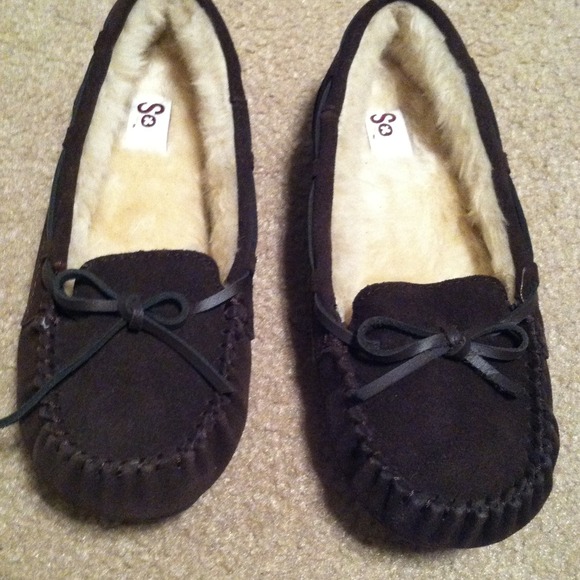 Brown mocassions
