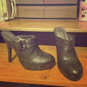 Spring brown faux leather clog heels Size 7