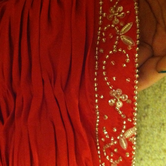 Red prom dress - Picture 2 of 2
