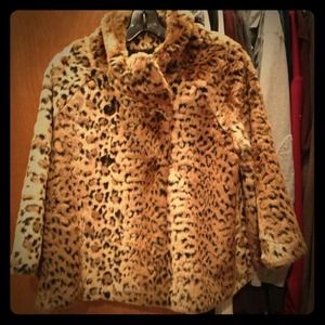 Faux leopard print fur jacket
