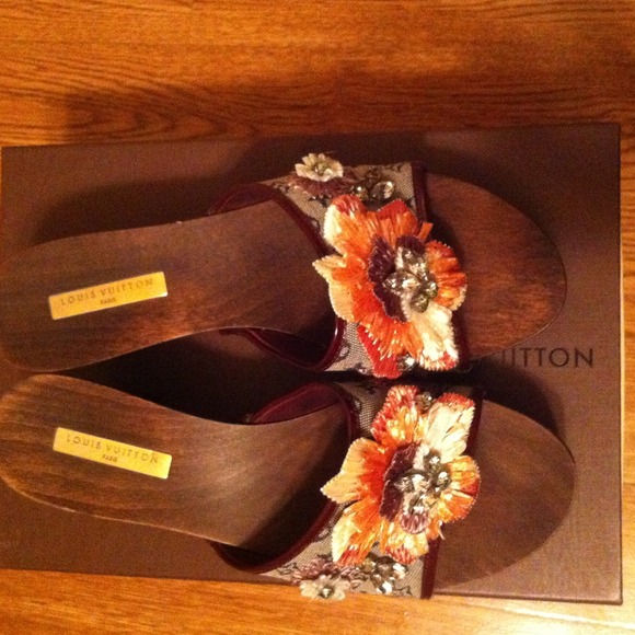 Auth Louis Vuitton Carmen Mules mini monogram 37.5 - Picture 3 of 4