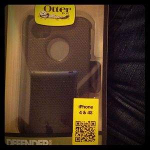 Otter box iPhone 4 & 4s