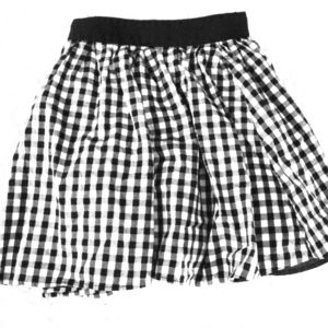 Forever 21 Black and white skirt ❤