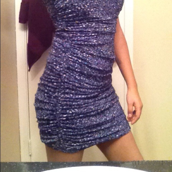 Dress - Picture 4 of 4