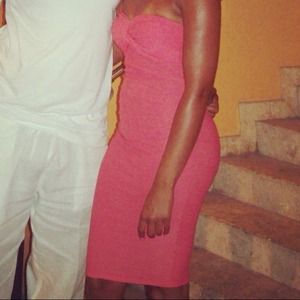 ⛔BUNDLE 4 @pinkpearlz⛔Pink fitted dress