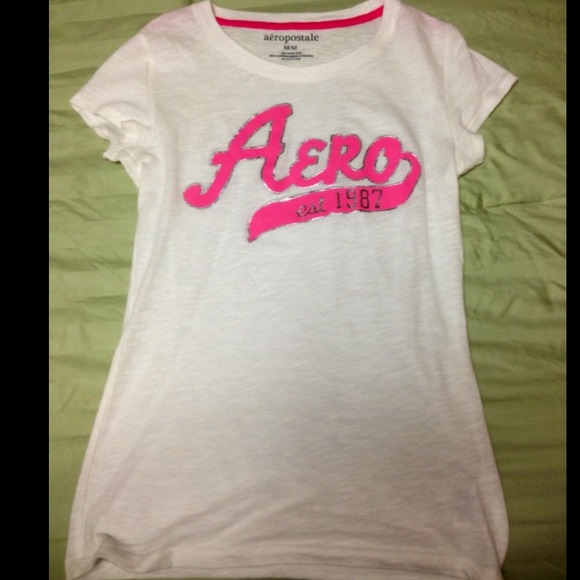 Aeropostale white graphic tee
