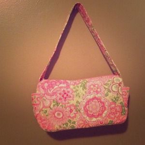 Vera Bradley Purse. Practically new!!