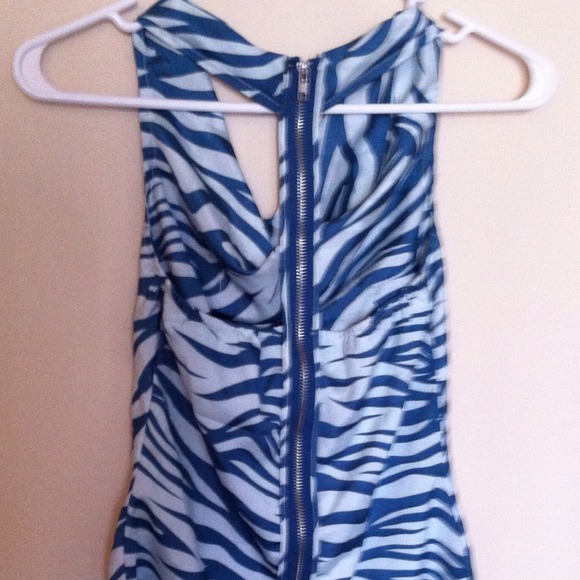 •SOLD• In bundle Animal print top - Picture 3 of 3
