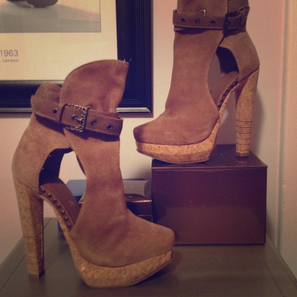 Herve Leger boots