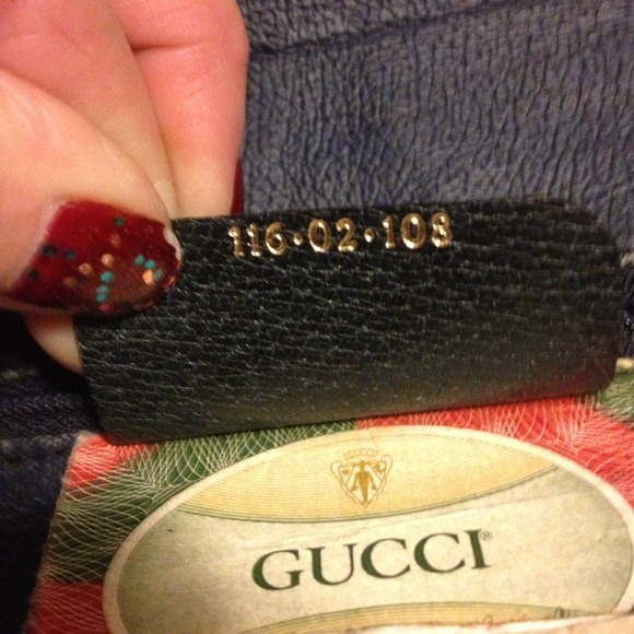 SOLD Authentic large Gucci tote satchel vintage ! - Picture 4 of 4